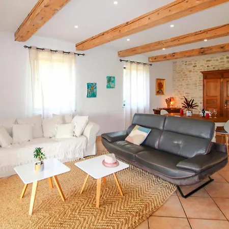 בית נופש Beautiful In St Montan Saint-Montan