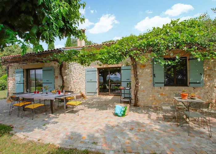 Stunning In St Montan Hébergement de vacances *